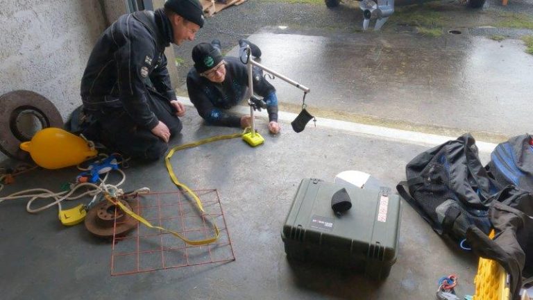 Setting up a simple, portable baited remote underwater video