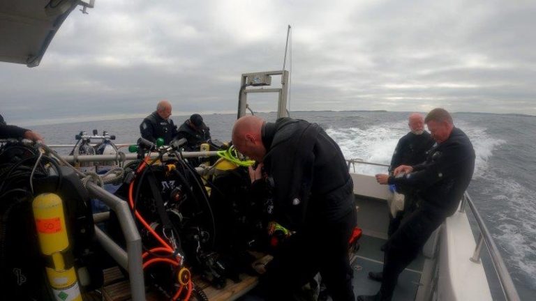 Flat calms seas heading to weatern rocks